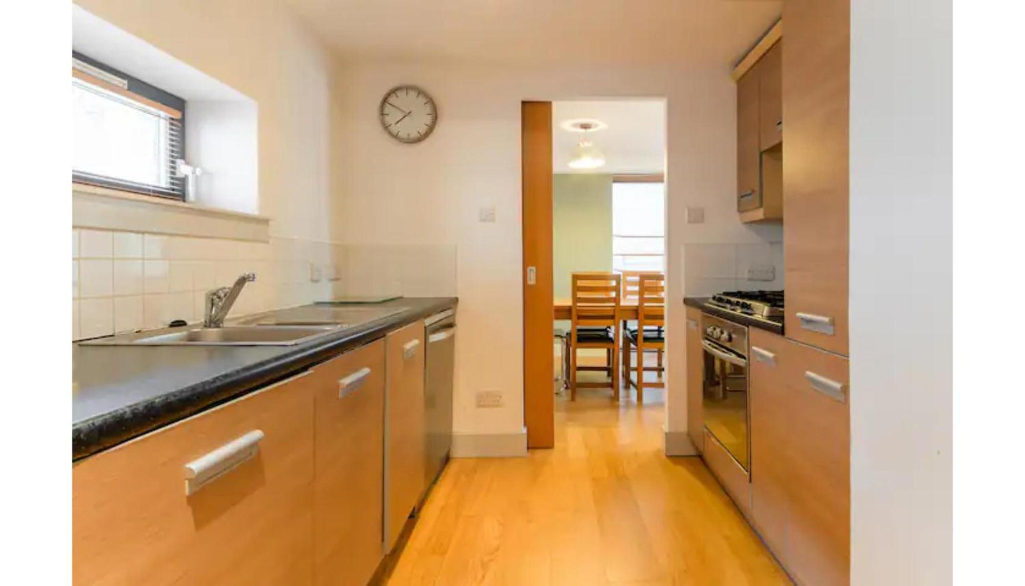 Apartamento Modern Flat In The Middle Of Old Town Edimburgo Exterior foto