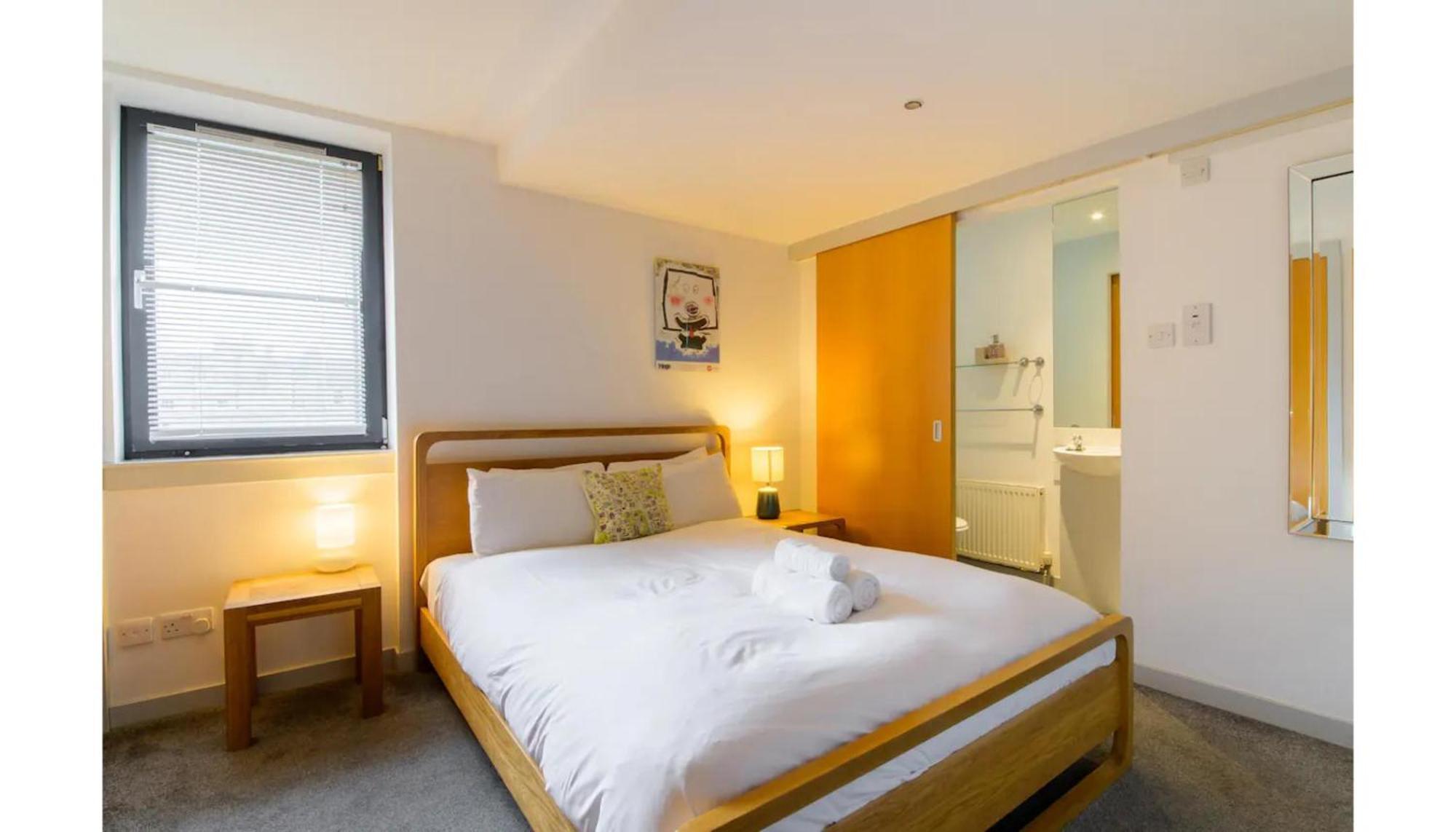 Apartamento Modern Flat In The Middle Of Old Town Edimburgo Exterior foto