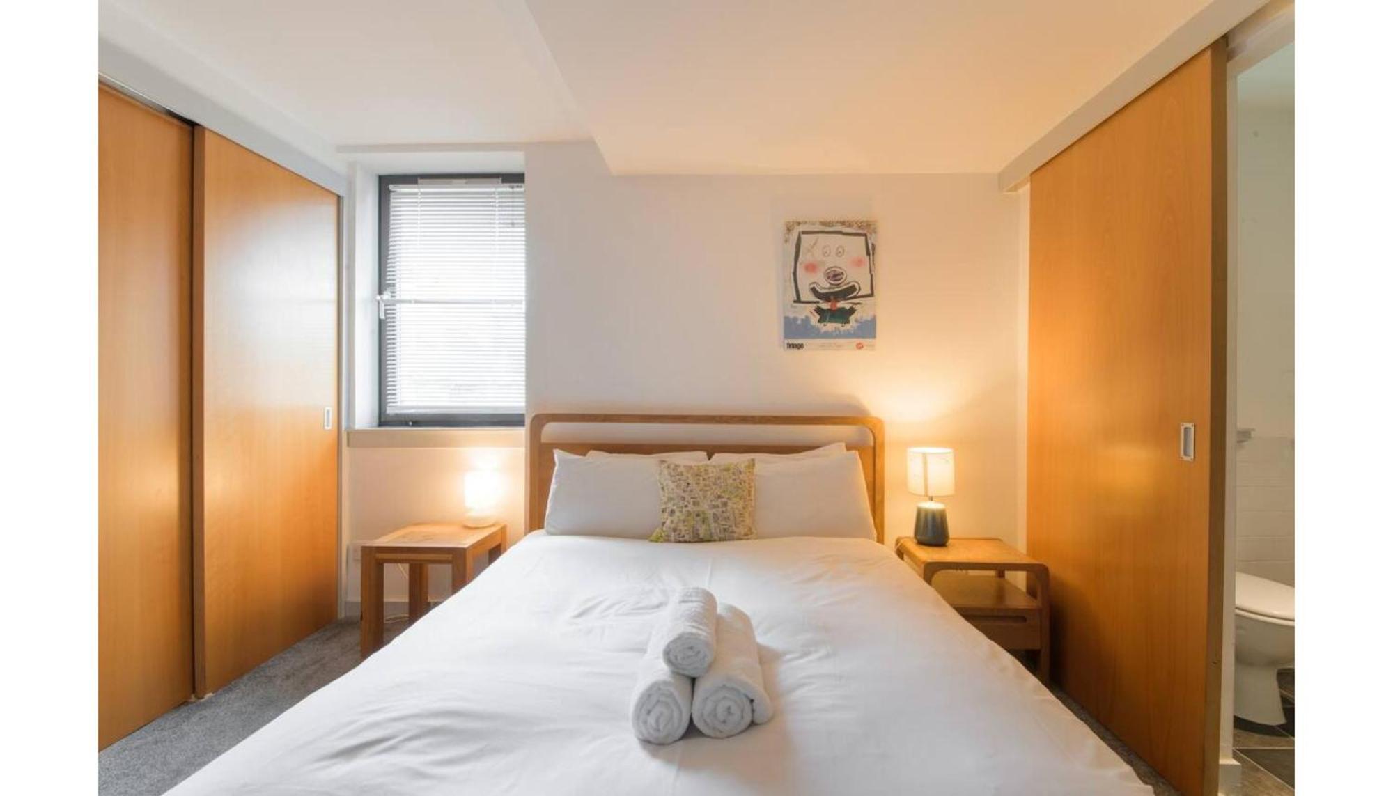 Apartamento Modern Flat In The Middle Of Old Town Edimburgo Exterior foto